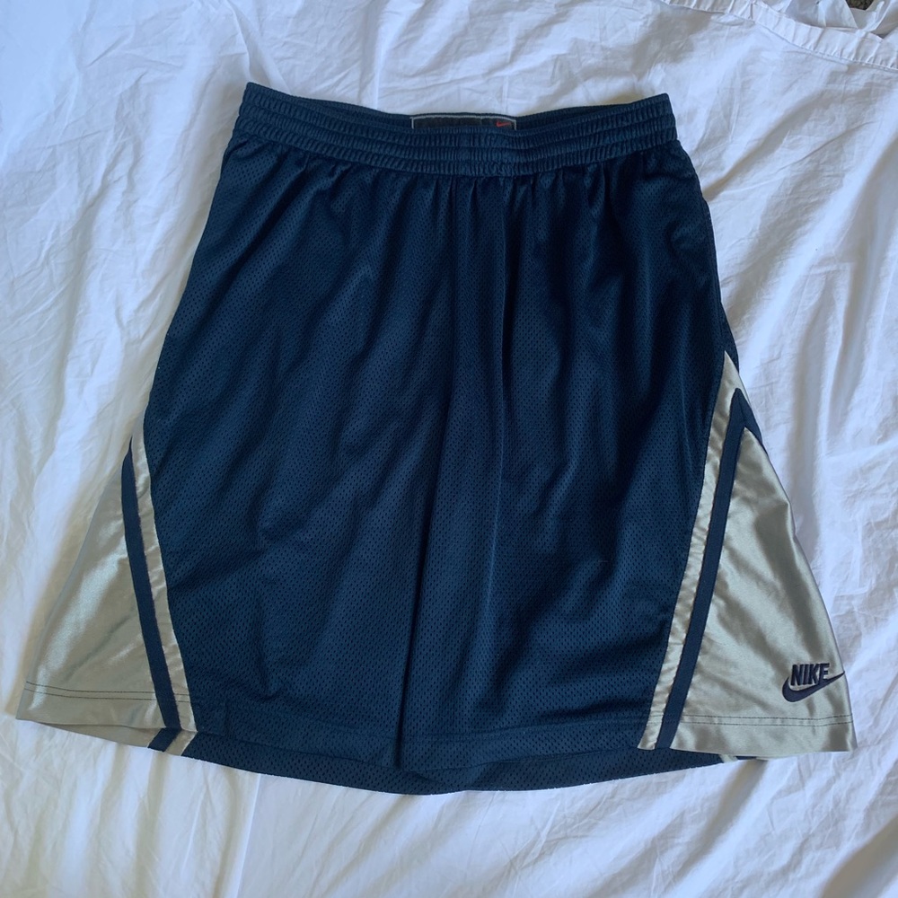 Men’s Nike Basketball Shorts In Great Condition!